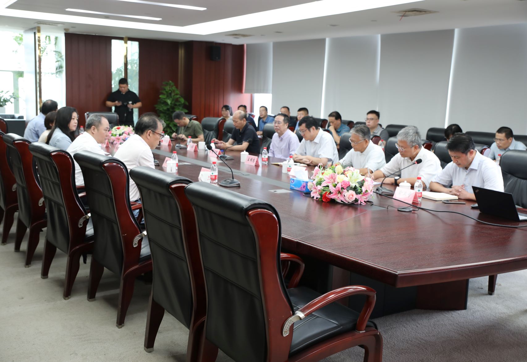 公司領(lǐng)導(dǎo)表態(tài)