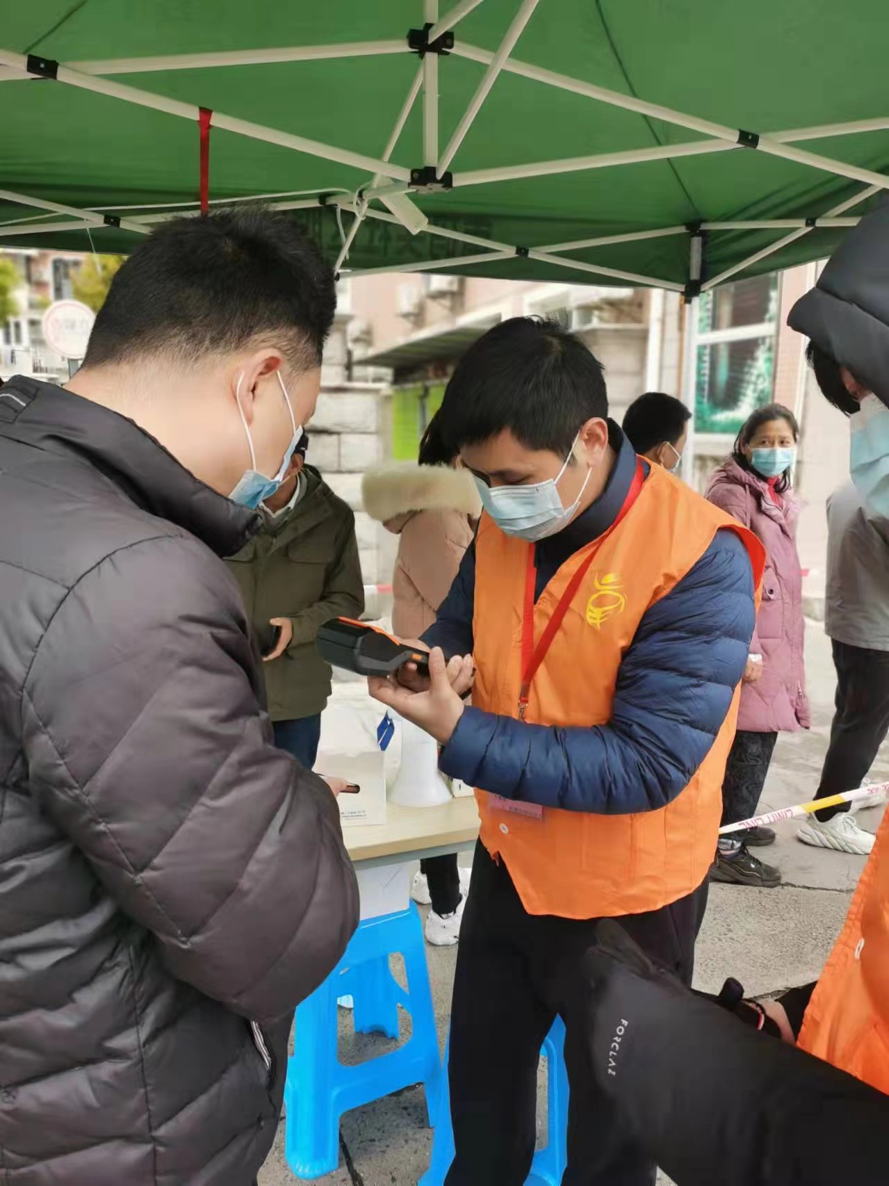 汪青 浦東南碼頭街道社區志愿者服務 01